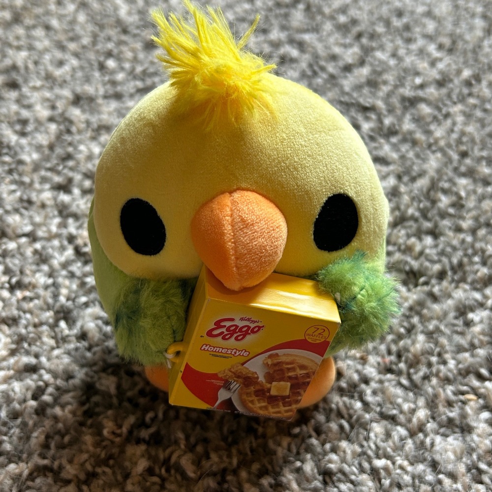 Zuru Snackles Series 3 Plush Bliss the Parrot Holding Eggo Waffle Box 4"